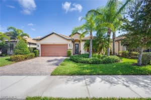 12077 Winfield Cir, Fort Myers