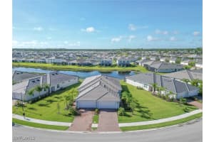 2039 Vermont Ln, Naples