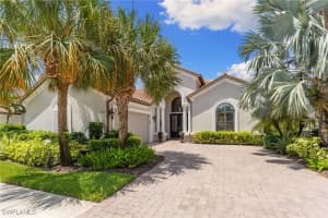 8828 Savona Court, Naples, FL 34119 - MLS#225065357