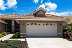 8529 Mustang Dr, Naples
