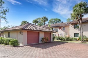 3231 Horse Carriage Way 10, Naples, FL 34105 - MLS#225065418