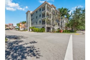8000 Via Sardinia Way 5101, Estero