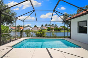 5014 Old Pond Dr, Naples