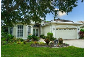 4919 Cerromar Dr, Naples