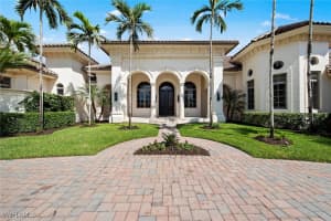 6511 Highcroft Dr, Naples