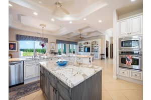 530 Avellino Isles Circle, Naples, FL 34119 - MLS#225065435