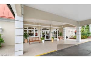 2555 9th Street, Naples, FL 34103 - MLS#225065437