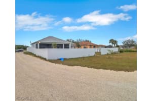 2394 45th Avenue, Naples, FL 34120 - MLS#225065450