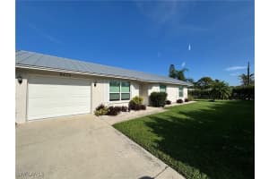 9675 7th St, Naples