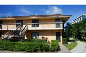 56 Greenbrier St 2-109, Marco Island