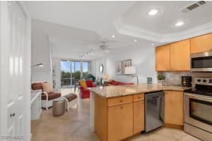 5 Bluebill Avenue, Naples, FL 34108 - MLS#225065561