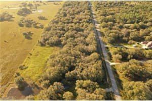 4625 58th Avenue, Naples, FL 34120 - MLS#225065596