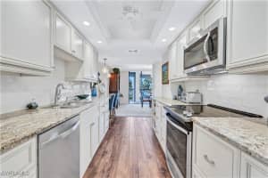 2400 Gulf Shore Boulevard, Naples, FL 34103 - MLS#225065607