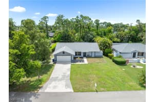 19064 Pine Run Ln, Fort Myers