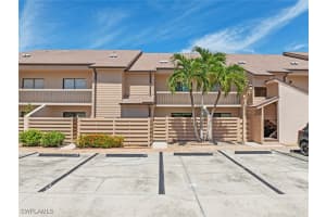 896 Buttonwood Drive, Fort Myers Beach, FL 33931 - MLS#225065677