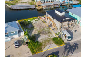 914 3rd Street, Fort Myers Beach, FL 33931 - MLS#225065681