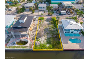 914 3rd Street, Fort Myers Beach, FL 33931 - MLS#225065681