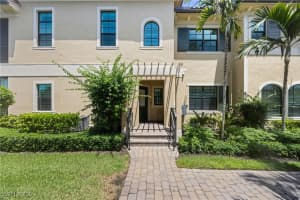 2431 Breakwater Way, Naples, FL 34112 - MLS#225065720
