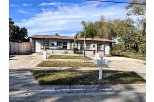 3137-3139 Lincoln Boulevard, Fort Myers, FL 33916 - MLS#225065775