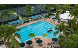 1046 Silverstrand Drive, Naples, FL 34110 Sold 08/26/25