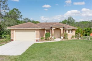 2515 70th Ave Ne, Naples
