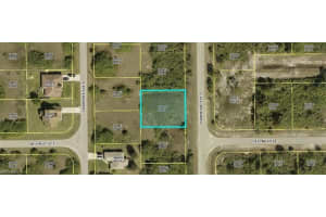 391 Carrillon Avenue, Lehigh Acres, FL 33974 - MLS#225065869