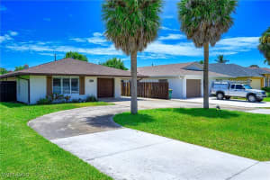 644 96th Ave Avenue, Naples, FL 34108 - MLS#225065928