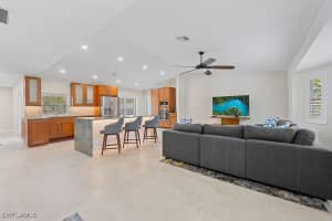 5096 Boxwood Way, Naples, FL 34116 - MLS#225065957
