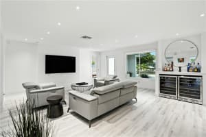 5 Glenview Manor Drive, Fort Myers Beach, FL 33931 - MLS#225065968