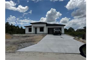 517 JOHNS Avenue, Lehigh Acres, FL 33972 - MLS#225066021