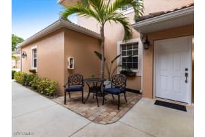 735 Luisa Lane, Naples, FL 34104 - MLS#225066027