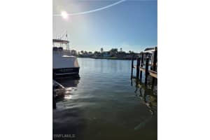 1207 Martinique Court, Marco Island, FL 34145 - MLS#225066036
