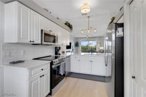 3830 Sawgrass Way, Naples, FL 34112 - MLS#225066039