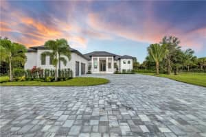 966 15th St Sw, Naples