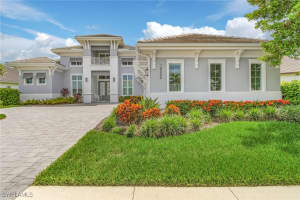 14226 Charthouse Cir, Naples