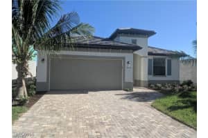 9264 Shadow Oak Ln, Naples