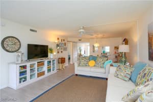 401 Charlemagne Boulevard, Naples, FL 34112 - MLS#225066163