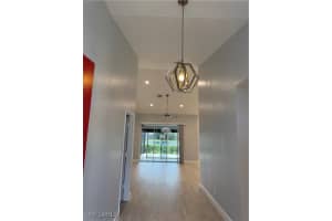 6637 Vancouver Lane, Naples, FL 34104 - MLS#225066192