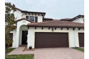 7805 Bristol Cir, Naples