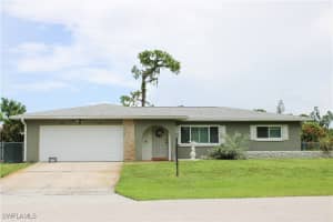 2437 La Salle Ave, Fort Myers