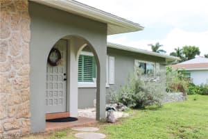 2437 La Salle Avenue, Fort Myers, FL 33907 - MLS#225066321