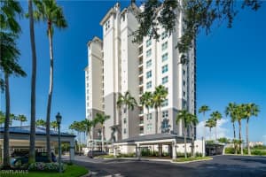 420 Cove Tower Drive, Naples, FL 34110 - MLS#225066328