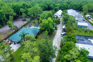 2727 66th Street, Naples, FL 34105 - MLS#225066333