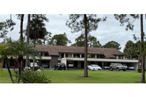 5809 Rattlesnake Hamm Rd 201, Naples