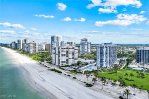 4041 Gulf Shore Blvd N 109, Naples
