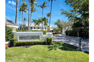 8515 Mystic Greens Way 106, Naples