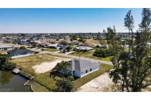 121 8th Terrace, Cape Coral, FL 33909 - MLS#225066393