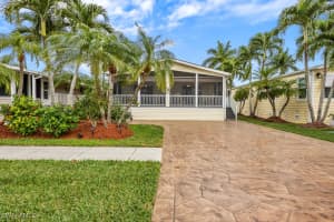 1328 Amethyst Lake Lane, Naples, FL 34114 Sold 10/15/25