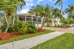 1328 Amethyst Lake Lane, Naples, FL 34114 Sold 10/15/25