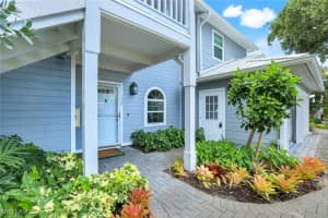 376 3rd Street, Naples, FL 34102 - MLS#225066441